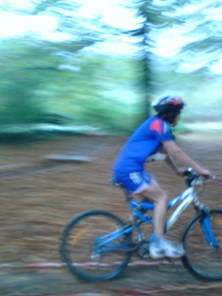 francois entrain de faire du trial