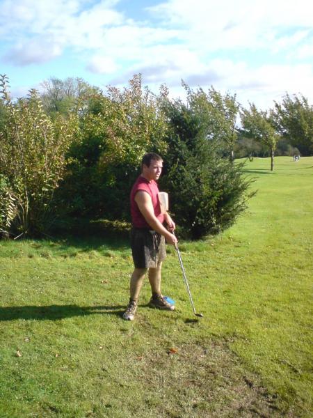 une deuxieme partie de golf pour moi je joue bien